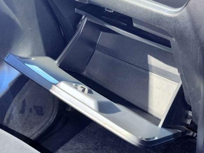 セレナ2.0 20X 4WD　下廻防錆TVナビBカメ後席モニタETC 2000