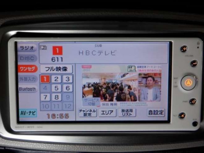 ヴィッツ1.3 F 4WD　4WD　寒冷地仕様　ナビ　TV　フルセグTV　B/T　バックカメラ　ETC　ワイパーデアイサー　キーレスキー 1300