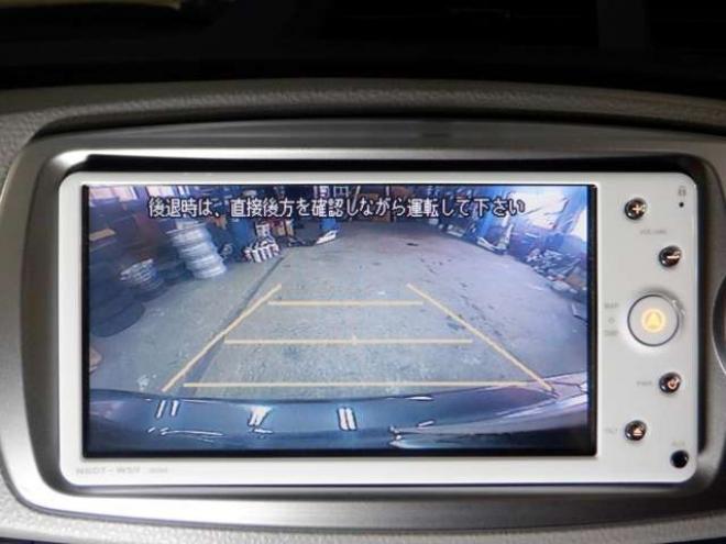 ヴィッツ1.3 F 4WD　4WD　寒冷地仕様　ナビ　TV　フルセグTV　B/T　バックカメラ　ETC　ワイパーデアイサー　キーレスキー 1300