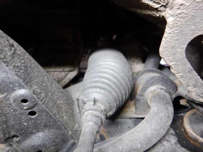 ヴィッツ1.3 F 4WD　4WD　寒冷地仕様　ナビ　TV　フルセグTV　B/T　バックカメラ　ETC　ワイパーデアイサー　キーレスキー 1300