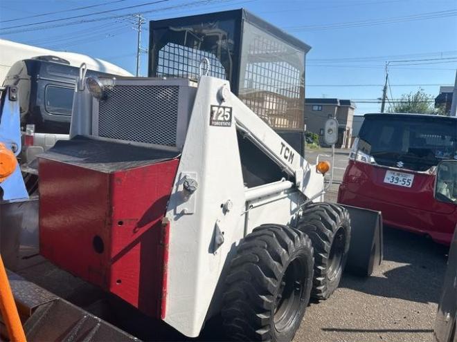 スキッドステアローダボブキャット　アワーメーター２７１７ 2WD 1500(D) ２Dr