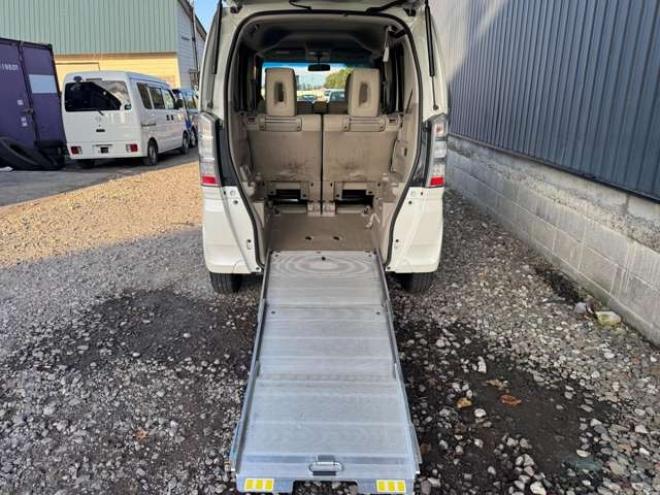 N-BOX+G Lパッケージ 車いす仕様車 4WD　ナビ　TV　Pスライド 福祉車両 660