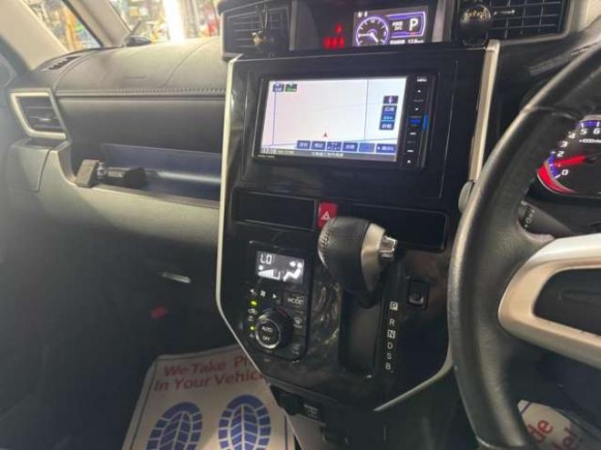 トール1.0 カスタムG SAIII 4WD　両側Pスライド　ナビ　TV　Bluetooth　Bカメラ　クルコン 1000