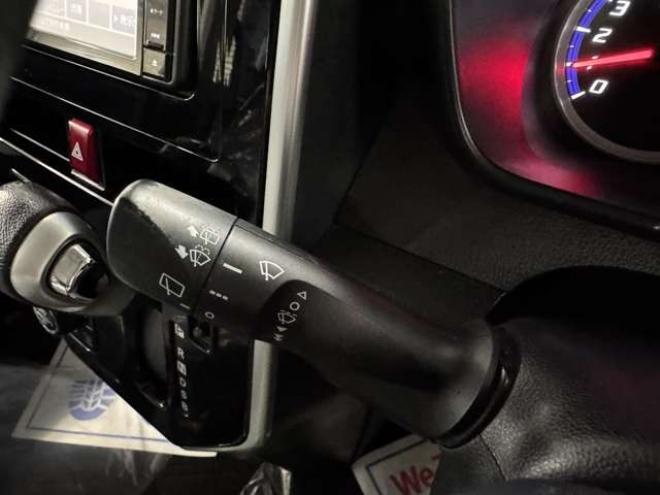 トール1.0 カスタムG SAIII 4WD　両側Pスライド　ナビ　TV　Bluetooth　Bカメラ　クルコン 1000