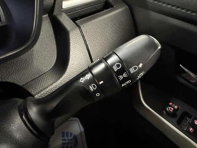 トール1.0 カスタムG SAIII 4WD　両側Pスライド　ナビ　TV　Bluetooth　Bカメラ　クルコン 1000