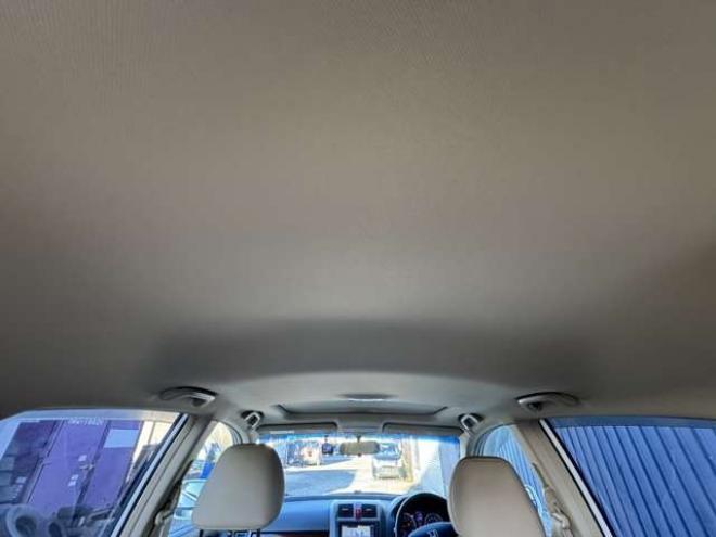 CR-V2.4 ZX HDDナビ レザースタイル 4WD　本革シート　サンルーフ　HDDナビ　Bカメラ　シートヒーター 2400