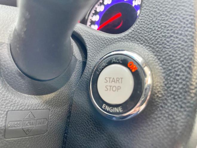 スカイライン250GT FOUR タイプP 4WD 5年保証 スマキー ナビ Bカメ ETC シートヒーター 寒冷地仕様 車検整備2年付