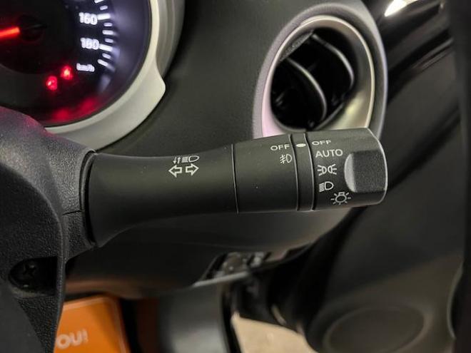 ジューク１６ＧＴ　Ｆｏｕｒ　タイプＶ　日産ＤＩＧターボ　寒冷地仕様　禁煙車　ＷＡＫＯＳバリアスコーティング済　社外１７インチＡＷ　社外１７ＡＷ＋スタッドレスタイヤ付　純正ナビ（フルセグ地デジ　ＤＶＤ再生　Ｂｌｕｅｔｏｏｔｈ）＋バックカメラ　純正エンジンスターター　ＰＵＳＨスタート　インテリジェントキー　横滑り防止装置　タイミングチェーン車 4WD 1600 5Dr
