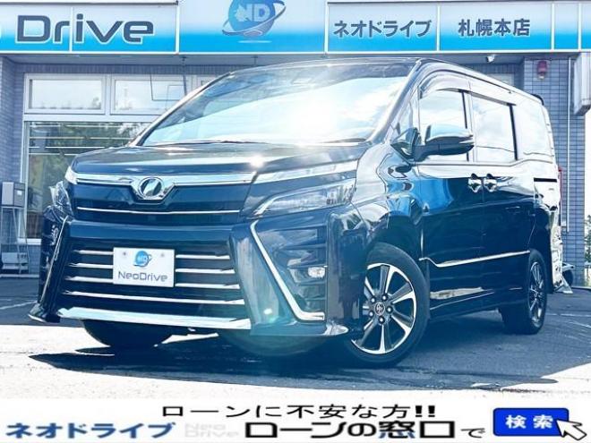 ヴォクシー2.0ZS煌 4WD　ローンが不安な方＜優遇ローン＞トヨタセーフティセンス　寒冷地仕様　両側パワースライドドア 4WD