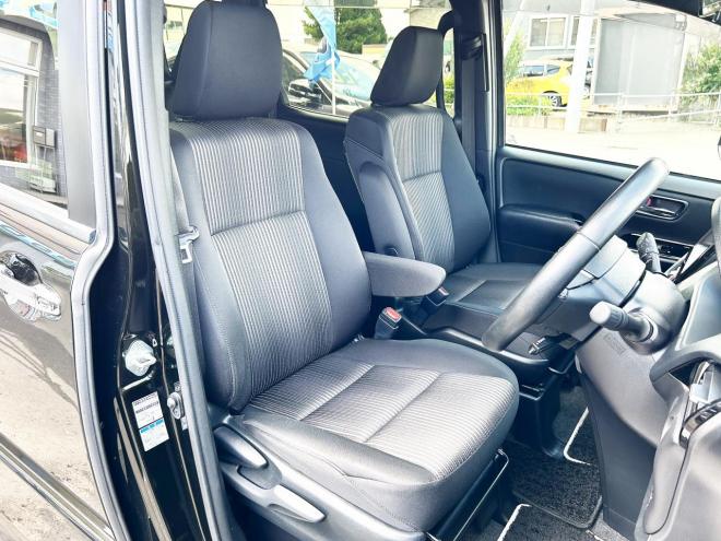 ヴォクシー2.0ZS煌 4WD　ローンが不安な方＜優遇ローン＞トヨタセーフティセンス　寒冷地仕様　両側パワースライドドア 4WD