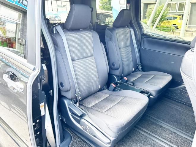 ヴォクシー2.0ZS煌 4WD　ローンが不安な方＜優遇ローン＞トヨタセーフティセンス　寒冷地仕様　両側パワースライドドア 4WD