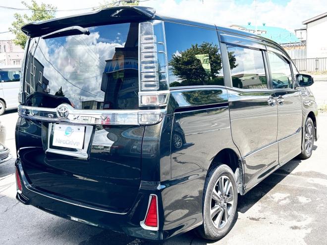 ヴォクシー2.0ZS煌 4WD　ローンが不安な方＜優遇ローン＞トヨタセーフティセンス　寒冷地仕様　両側パワースライドドア 4WD