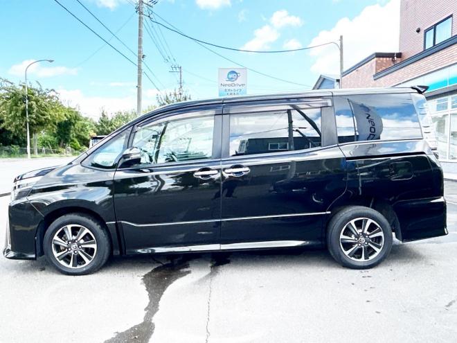ヴォクシー2.0ZS煌 4WD　ローンが不安な方＜優遇ローン＞トヨタセーフティセンス　寒冷地仕様　両側パワースライドドア 4WD