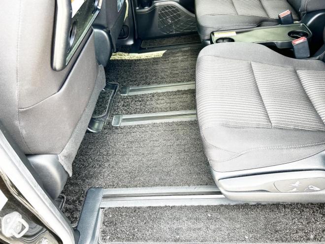 ヴォクシー2.0ZS煌 4WD　ローンが不安な方＜優遇ローン＞トヨタセーフティセンス　寒冷地仕様　両側パワースライドドア 4WD