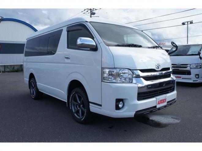 ハイエース2.7 GL ロング ミドルルーフ 4WD　リフトアップ仕様　415SAFARIフロントスポイラー　415COBRAバッドラッカーSD6　17インチAW　TOYOオープンカントリーA/T　215/60R17　後席リクライニング加工済　純正エンジンスターター　社外大型フリップダウン 2700