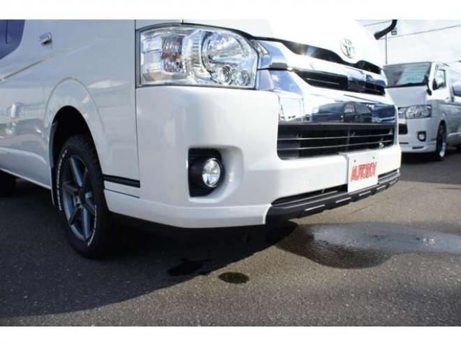 ハイエース2.7 GL ロング ミドルルーフ 4WD　リフトアップ仕様　415SAFARIフロントスポイラー　415COBRAバッドラッカーSD6　17インチAW　TOYOオープンカントリーA/T　215/60R17　後席リクライニング加工済　純正エンジンスターター　社外大型フリップダウン 2700
