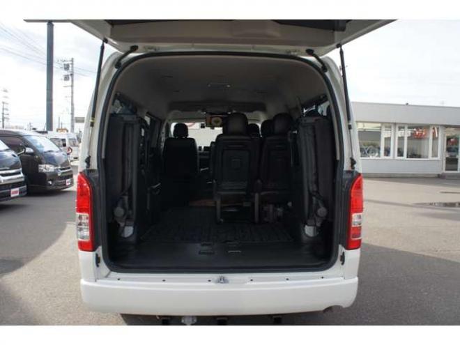 ハイエース2.7 GL ロング ミドルルーフ 4WD　リフトアップ仕様　415SAFARIフロントスポイラー　415COBRAバッドラッカーSD6　17インチAW　TOYOオープンカントリーA/T　215/60R17　後席リクライニング加工済　純正エンジンスターター　社外大型フリップダウン 2700