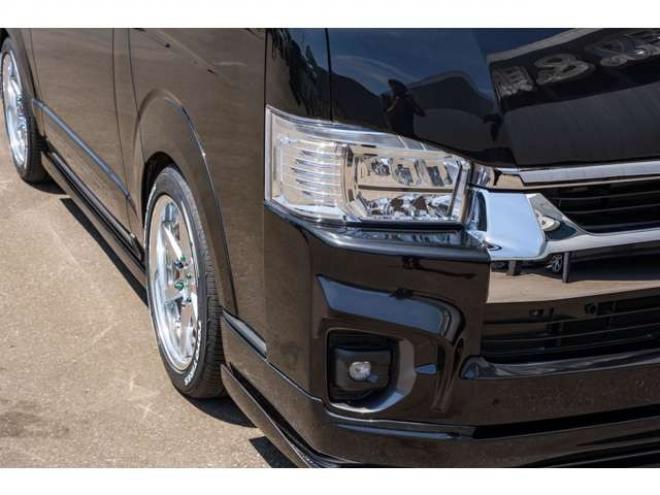ハイエース2.7 GL ロング ファインテックツアラー 4WD　415COBRA　ファントムヘッドライトシステム&フェイスリフトキット&F/S/R/ルーフスポ/ボンネット/プレステージテールランプ&バッドラッカーSD-6プレミアムフォージッド18インチAW　TOYO　H30　225/50R18 2700