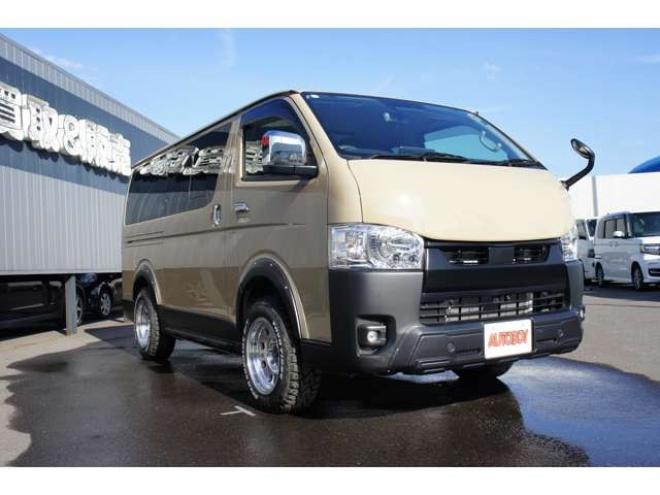 ハイエースバン2.8 スーパーGL ロング ディーゼルターボ 4WD　415SAFARIプロテクションキット　ALPINE BIG-X&フリップダウンモニター　415SAFARIオーダーデニムシートカバー　特注アルコア製16インチAW　TOYOオープンカントリーR/Tタイヤ 2800