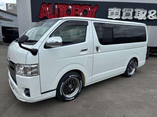ハイエースバン2.8 スーパーGL ダークプライム ロングボディ ディーゼルターボ 4WD　WORK　XTRAP　M1HC　新品17インチAW　ヨコハマPARADA215/60R17新品タイヤ　TRDフロントリップ　FFヒーター　社外ショック&スタビライザー　ベッドキット　両側パワスラ　ETC　PIVOTスロコン&純正クルコンレバー 2800