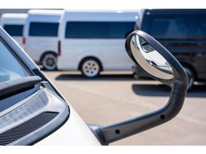 ハイエースバン2.8 スーパーGL ダークプライムII ロングボディ ディーゼルターボ 4WD　8インチナビTV 両側パワスラ ベッドキット 2800