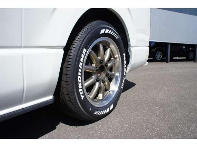 ハイエースバン2.8 DX ワイド スーパーロング ハイルーフ ディーゼルターボ 4WD　オグショー跳上2段ベッドキット 前後S-GLシート　スーリーサイドオーニング 415SAFARI Fスポイラー　ESSEX ENCB17インチAW　PARADA215/60R17　WEBASTO-FFヒーター　サブバッテリー&外部電源&走行充電 2800
