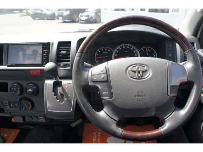 ハイエースバン2.8 DX ワイド スーパーロング ハイルーフ ディーゼルターボ 4WD　オグショー跳上2段ベッドキット 前後S-GLシート　スーリーサイドオーニング 415SAFARI Fスポイラー　ESSEX ENCB17インチAW　PARADA215/60R17　WEBASTO-FFヒーター　サブバッテリー&外部電源&走行充電 2800