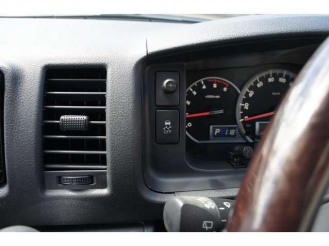 ハイエースバン2.8 DX ワイド スーパーロング ハイルーフ ディーゼルターボ 4WD　オグショー跳上2段ベッドキット 前後S-GLシート　スーリーサイドオーニング 415SAFARI Fスポイラー　ESSEX ENCB17インチAW　PARADA215/60R17　WEBASTO-FFヒーター　サブバッテリー&外部電源&走行充電 2800