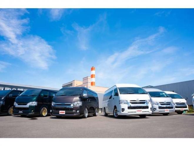 ハイエースバン2.8 スーパーGL ダークプライムII ロングボディ ディーゼルターボ 4WD　ESSEXカスタム　FリップスポイラーVer.4　サイドライナー　クワトロリアバンパー　プログレスIバッドパネル　17インチELホイール　ヨコハマPARADA　415COBRAフラットキット 2800