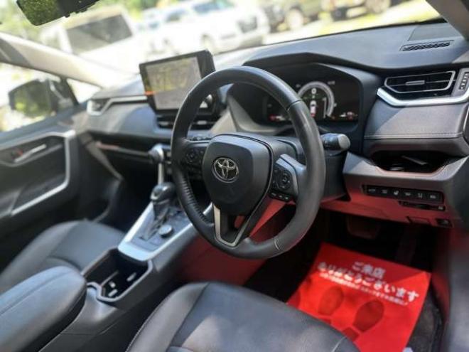 RAV-42.5 ハイブリッド G E-Four 4WD　PS　PW　黒革シート　純正ナビ　フルセグTV　純正AW　ABS　キーレス　モデリスタエアロ　デジタルインナーミラー　パワーバックドア　ハンドルヒーター　ETC　電動シート　バックカメラ 2500