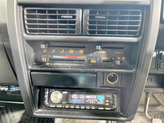 ジムニーランドベンチャー 4WD 5年保証 MT ETC 寒冷地仕様 車検整備2年付