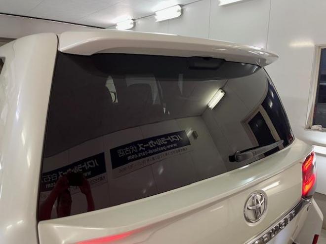 ランドクルーザー２００系後期型　ＺＸ　本州仕入　寒冷地仕様　禁煙車　トヨタセーフティセンス　純正２０インチＡＷ　純正１８ＡＷ＋スタッドレスタイヤ付　モデリスタスポイラー　電動サンルーフ　純正ブラウンレザーシート　純正ナビ（ワンセグ地デジ　Ｂｌｕｅｔｏｏｔｈ対応）＋バックカメラ　ブラインドスポット　車線逸脱警報　クルーズコントロール　ハイトコントロール　シートヒーター＆クーラー　ステアリングヒーター　両席パワーシート　ＥＴＣ 4WD 4600 5Dr