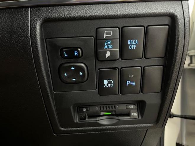 ランドクルーザー２００系後期型　ＺＸ　本州仕入　寒冷地仕様　禁煙車　トヨタセーフティセンス　純正２０インチＡＷ　純正１８ＡＷ＋スタッドレスタイヤ付　モデリスタスポイラー　電動サンルーフ　純正ブラウンレザーシート　純正ナビ（ワンセグ地デジ　Ｂｌｕｅｔｏｏｔｈ対応）＋バックカメラ　ブラインドスポット　車線逸脱警報　クルーズコントロール　ハイトコントロール　シートヒーター＆クーラー　ステアリングヒーター　両席パワーシート　ＥＴＣ 4WD 4600 5Dr