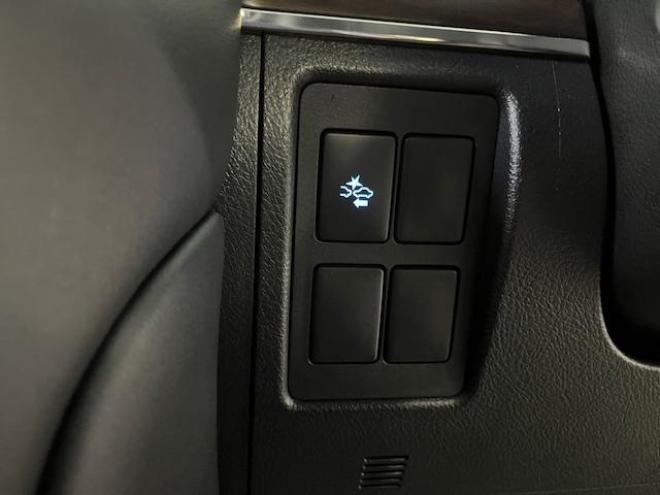 ランドクルーザー２００系後期型　ＺＸ　本州仕入　寒冷地仕様　禁煙車　トヨタセーフティセンス　純正２０インチＡＷ　純正１８ＡＷ＋スタッドレスタイヤ付　モデリスタスポイラー　電動サンルーフ　純正ブラウンレザーシート　純正ナビ（ワンセグ地デジ　Ｂｌｕｅｔｏｏｔｈ対応）＋バックカメラ　ブラインドスポット　車線逸脱警報　クルーズコントロール　ハイトコントロール　シートヒーター＆クーラー　ステアリングヒーター　両席パワーシート　ＥＴＣ 4WD 4600 5Dr
