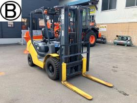 フォークリフト　コマツ　中古　FD25T-17　ディーゼル