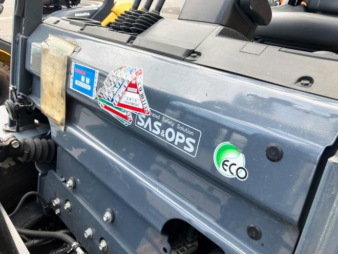 フォークリフトトヨタ　中古　8FD30　ディーゼル