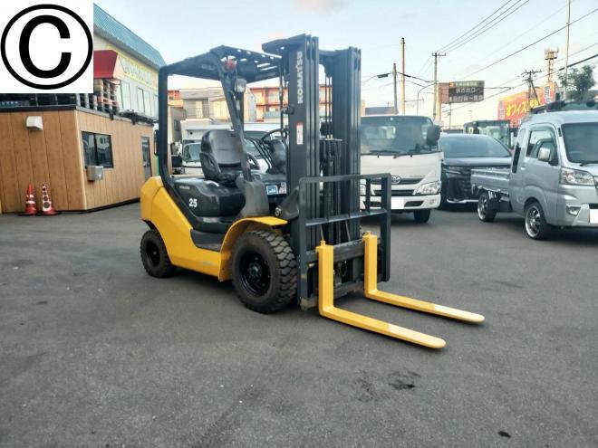 フォークリフトコマツ　中古　FD25T-17　ディーゼル