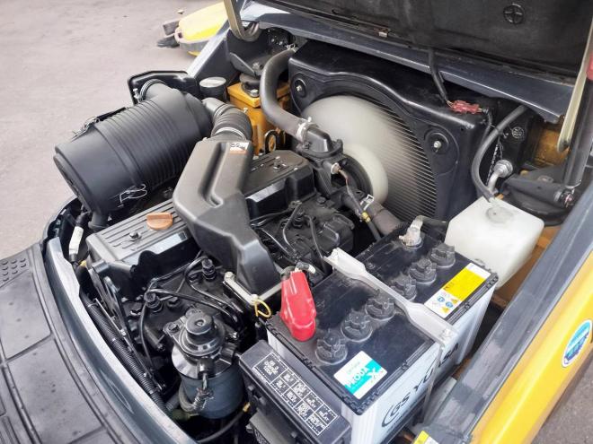 フォークリフトコマツ　中古　FD25T-17　ディーゼル