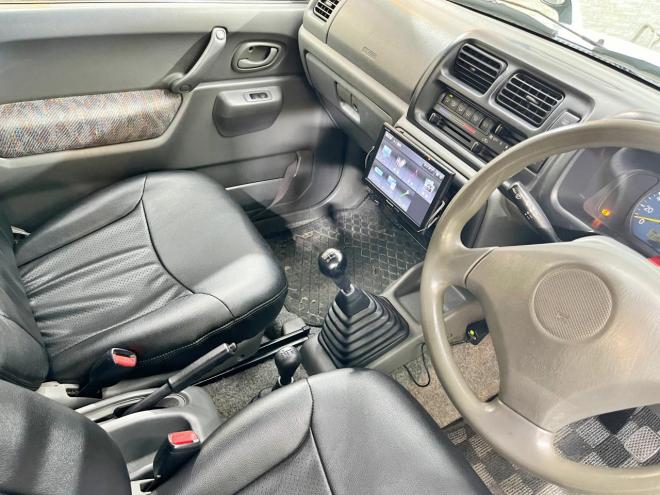 ジムニーXC 4WD 5年保証 MT ETC ナビ 下廻防錆 寒冷地仕様 禁煙 車検整備2年付 修復歴無