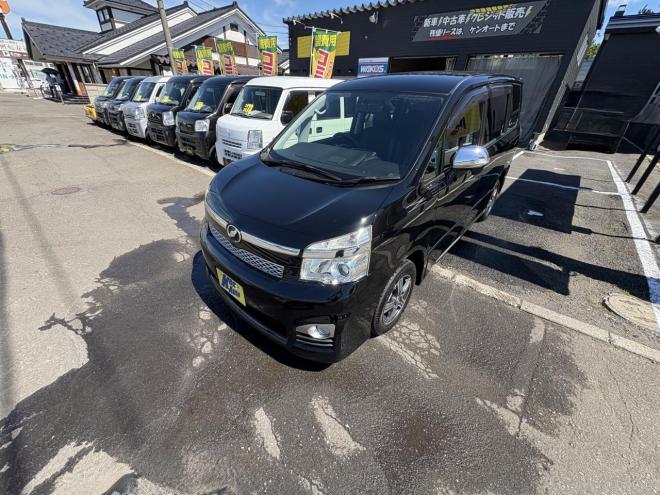 ヴォクシーVOXY 4WD ZS煌Ⅲ州仕入　寒冷地仕様　両パワースライド　ハーフレザーシート　8人乗　８インチフルセグナビ　Bluetooth　バックカメラ　アルミホイル　PUSHスタート　スペアー有　ビルトインETC　スタットレス　エンジンオイル交換　CVTF交換 4WD 2000 5Dr