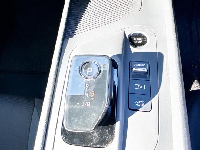 ノート1.2S FOUR 4WD　ローンが不安な方＜優遇ローン＞本州仕入　寒冷地　ナビ　ワンセグTV　エマ―ジェンシーブレーキ 4WD