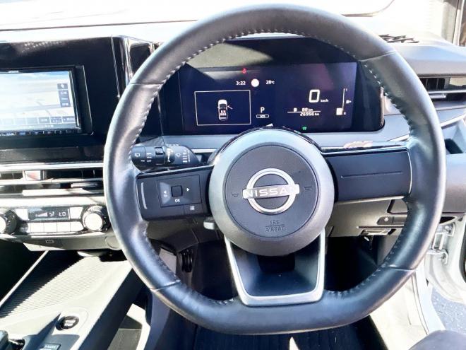 ノート1.2S FOUR 4WD　ローンが不安な方＜優遇ローン＞本州仕入　寒冷地　ナビ　ワンセグTV　エマ―ジェンシーブレーキ 4WD