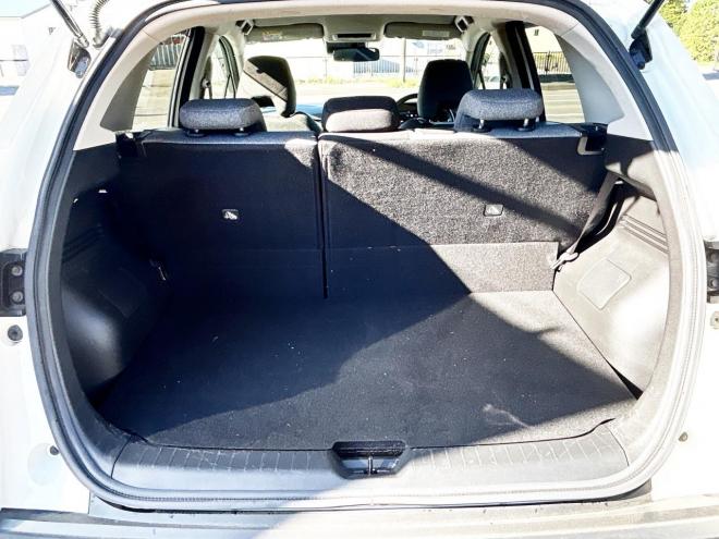 ノート1.2S FOUR 4WD　ローンが不安な方＜優遇ローン＞本州仕入　寒冷地　ナビ　ワンセグTV　エマ―ジェンシーブレーキ 4WD