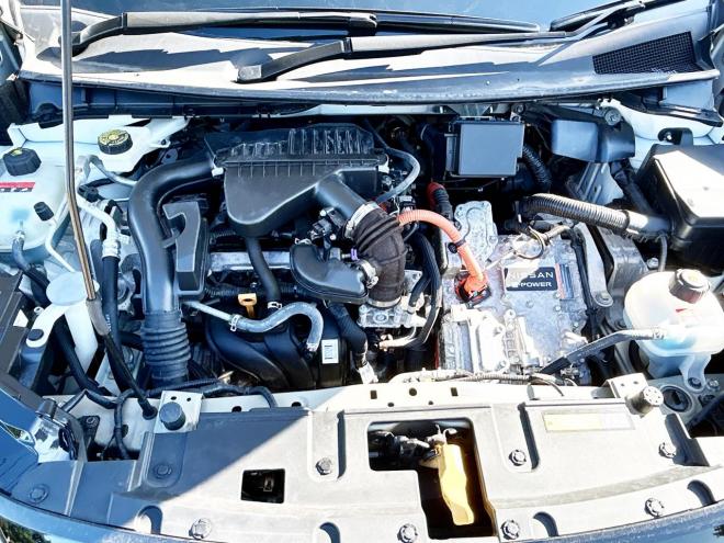 ノート1.2S FOUR 4WD　ローンが不安な方＜優遇ローン＞本州仕入　寒冷地　ナビ　ワンセグTV　エマ―ジェンシーブレーキ 4WD