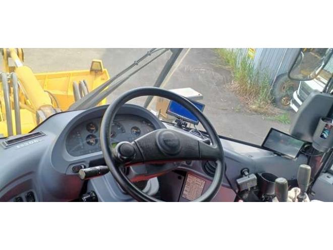 ホイールローダコマツ　A100　 4WD 3300