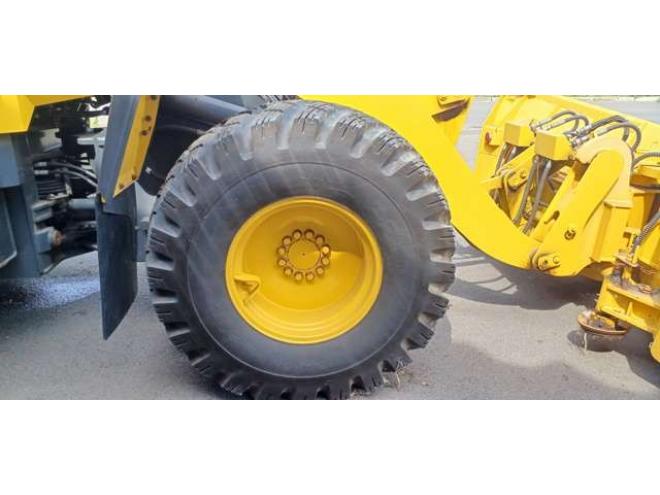 ホイールローダコマツ　A100　 4WD 3300