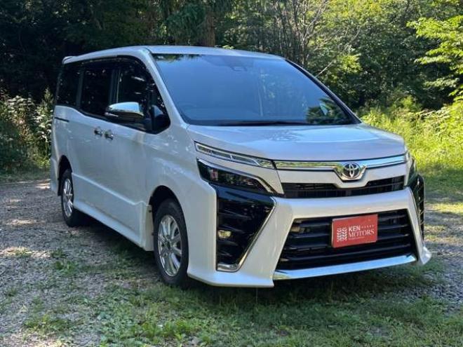 ヴォクシー2.0 ZS 煌III 4WD　ワンオーナー　両側パワースライドドア　純正エンジンスターター　前後ドライブレコーダー　バックカメラ　ETC　地デジナビ　アイドリングストップ　クルーズコントロール　パワステ　パワーウィンドウ 2000