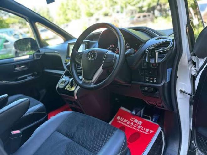 ヴォクシー2.0 ZS 煌III 4WD　ワンオーナー　両側パワースライドドア　純正エンジンスターター　前後ドライブレコーダー　バックカメラ　ETC　地デジナビ　アイドリングストップ　クルーズコントロール　パワステ　パワーウィンドウ 2000