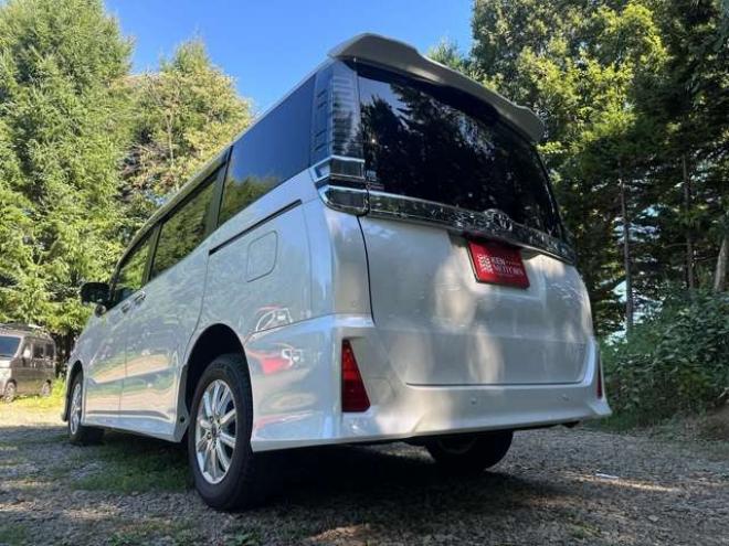 ヴォクシー2.0 ZS 煌III 4WD　ワンオーナー　両側パワースライドドア　純正エンジンスターター　前後ドライブレコーダー　バックカメラ　ETC　地デジナビ　アイドリングストップ　クルーズコントロール　パワステ　パワーウィンドウ 2000
