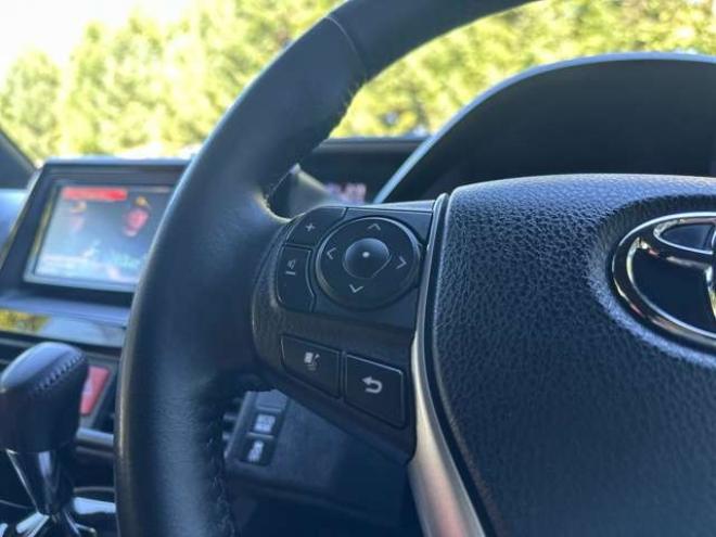ヴォクシー2.0 ZS 煌III 4WD　ワンオーナー　両側パワースライドドア　純正エンジンスターター　前後ドライブレコーダー　バックカメラ　ETC　地デジナビ　アイドリングストップ　クルーズコントロール　パワステ　パワーウィンドウ 2000